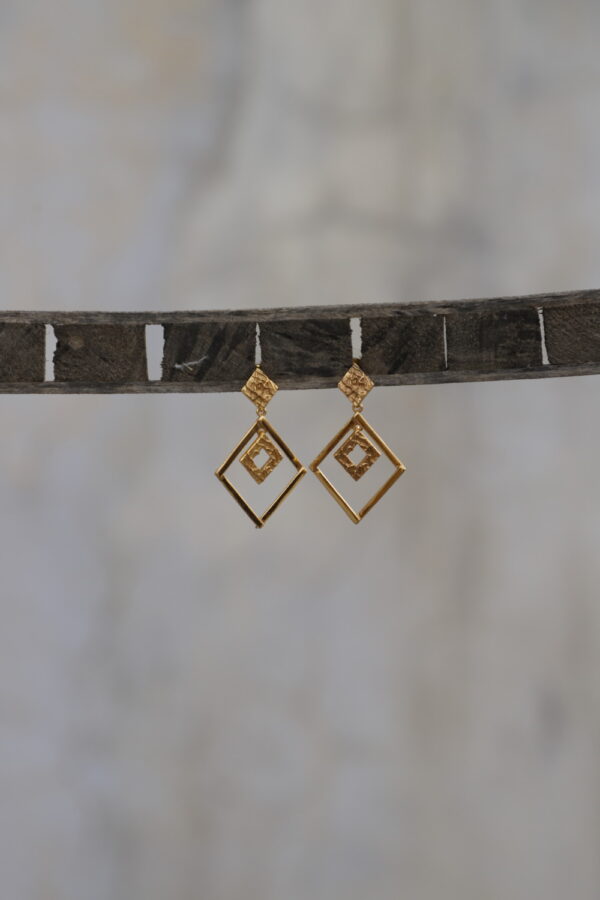 KAJU KATLI EARRINGS