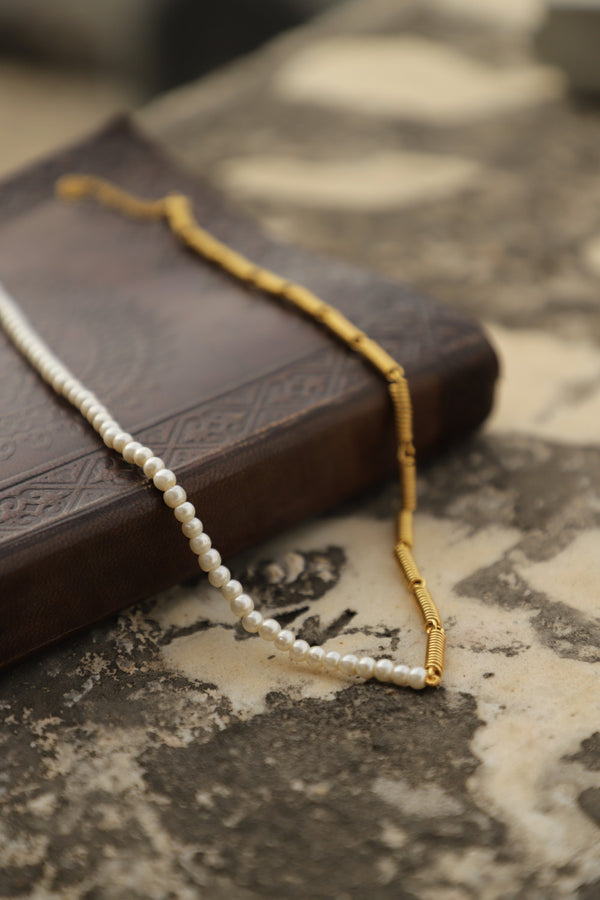 HALF WORLD CHAIN BY NUPUR