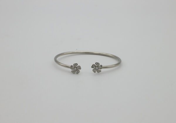 DAISY BANGLE